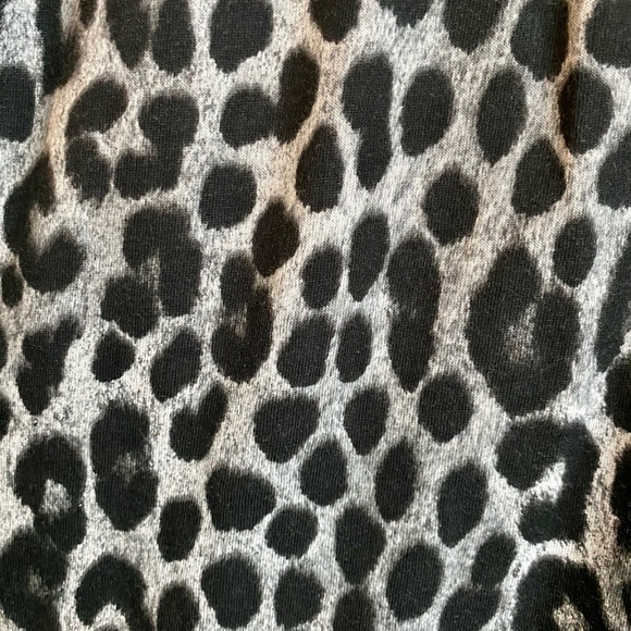 Michael Kors~ show you wild side Top - Picture 3 of 5